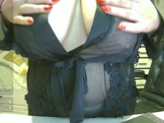 AgathaMyers live cam on BongaCams