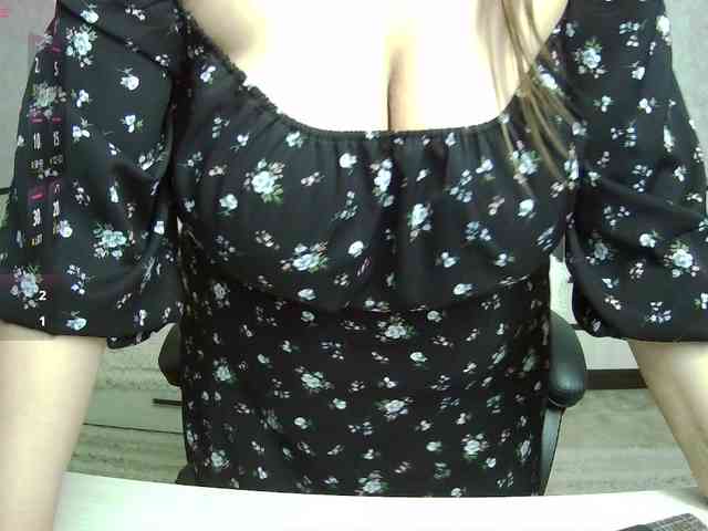 AgathaMyers webcam