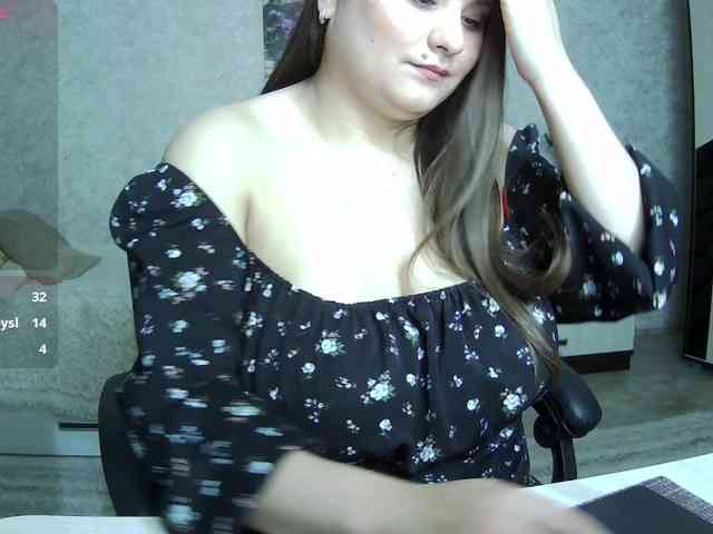 AgathaMyers webcam