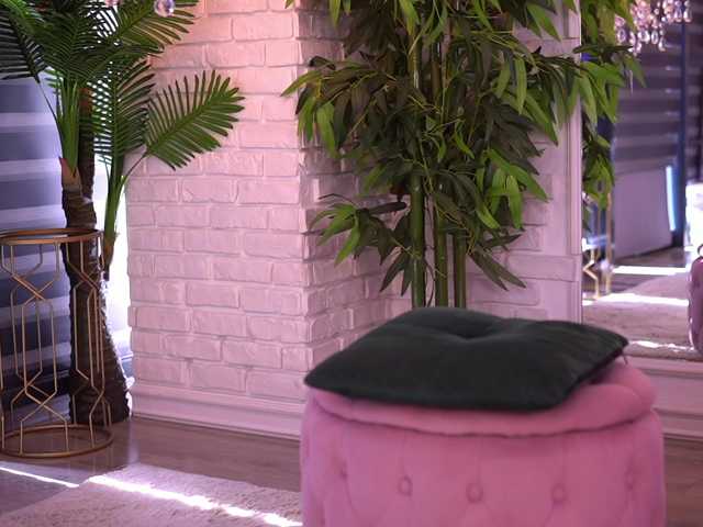 MaevaRey live cam on BongaCams