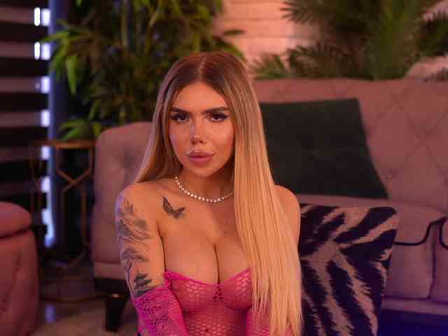 MaevaRey webcam