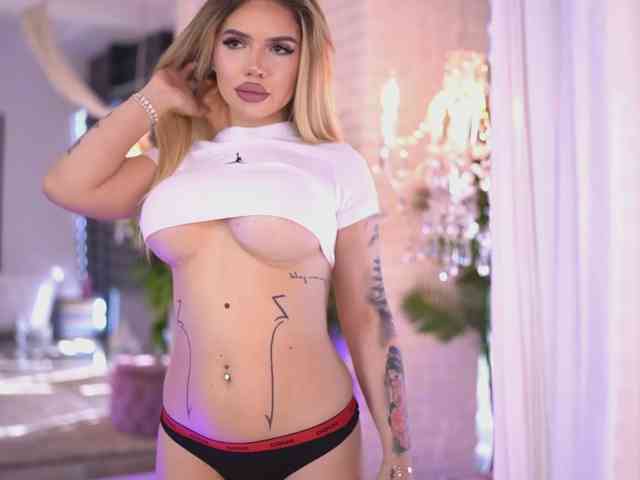 MaevaRey webcam