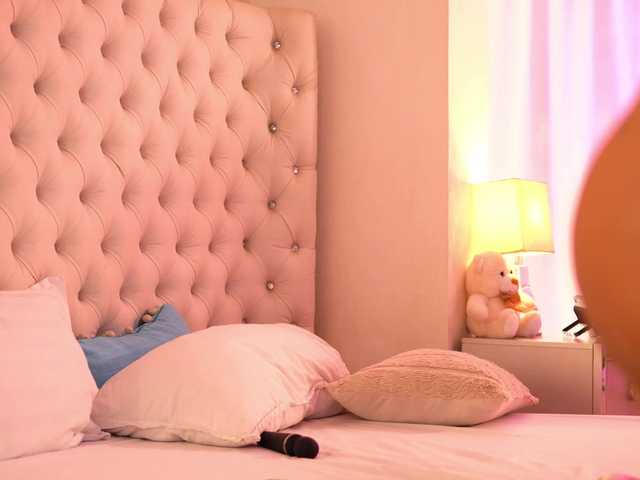 RosalieFleur live cam on BongaCams