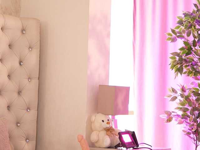 RosalieFleur live cam preview