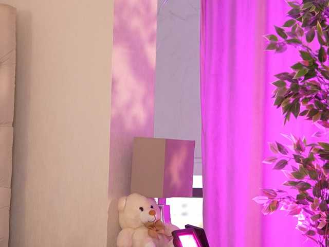 Live трансляция RosalieFleur - slutnetki.online