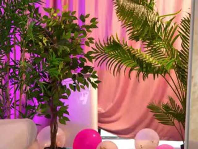 RosalieFleur live cam on BongaCams