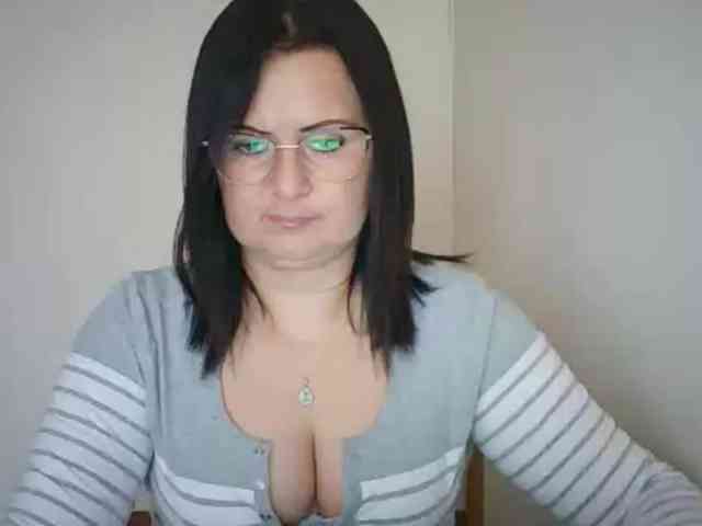 Model: SonjaHot
