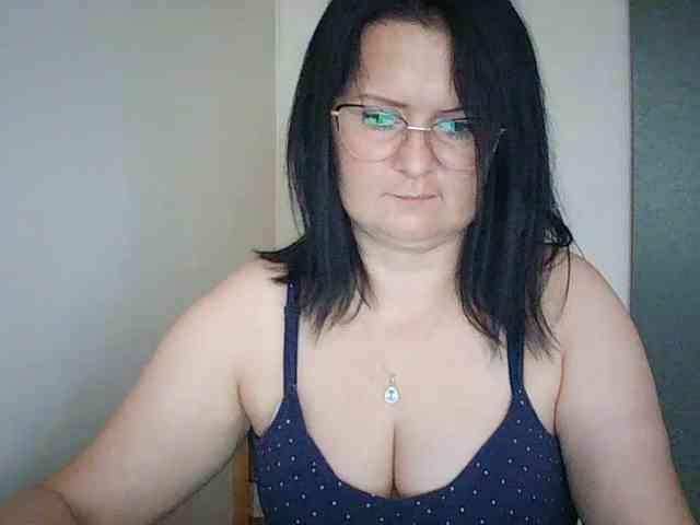 Model: SonjaHot