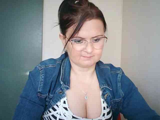 Model: SonjaHot