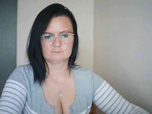 Model: SonjaHot