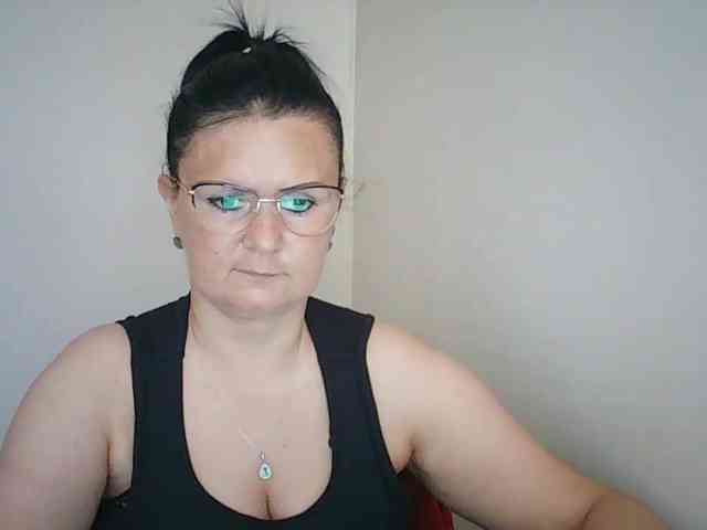 Model: SonjaHot