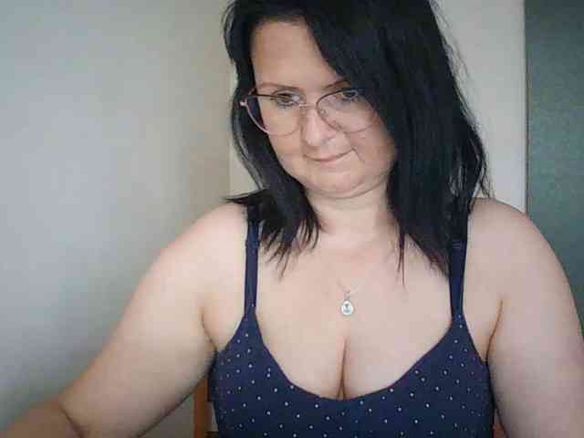 Model: SonjaHot