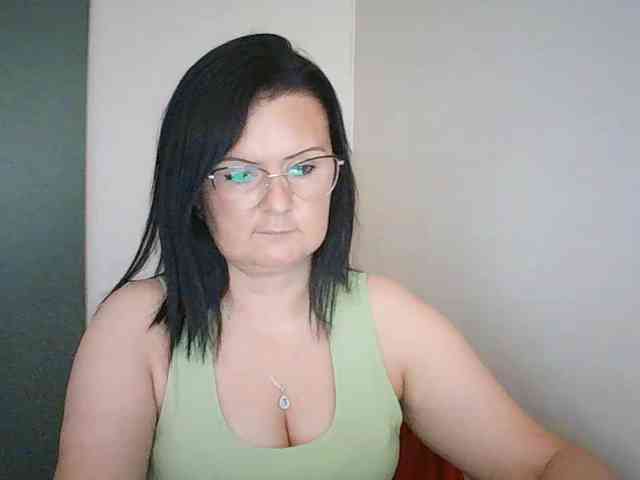 Model: SonjaHot