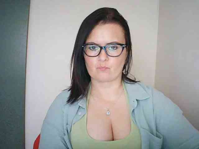 Model: SonjaHot