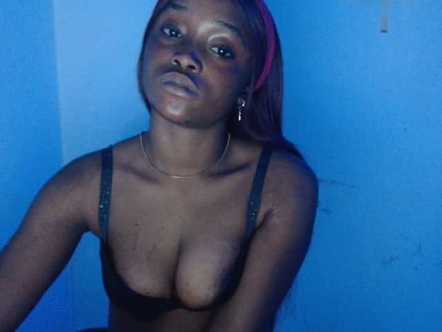 Naughty-choco live cam on BongaCams