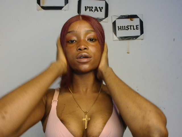 Naughty-choco live cam on BongaCams