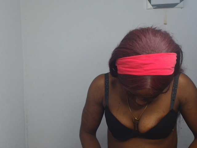 Naughty-choco live cam on BongaCams