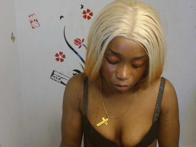 Naughty-choco live cam on BongaCams