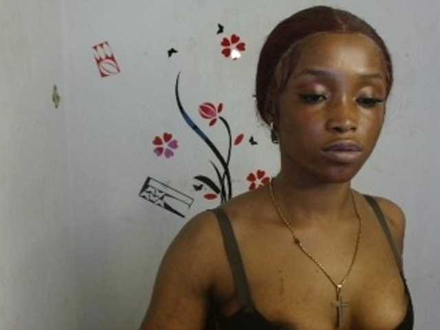 Naughty-choco live cam on BongaCams