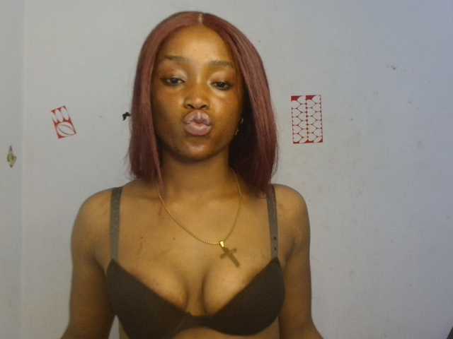 Naughty-choco live cam on BongaCams