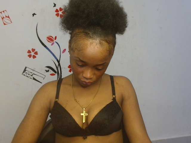 Naughty-choco live cam on BongaCams