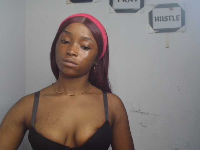Naughty-choco live cam on BongaCams