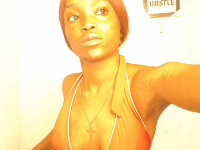 Naughty-choco live cam on BongaCams