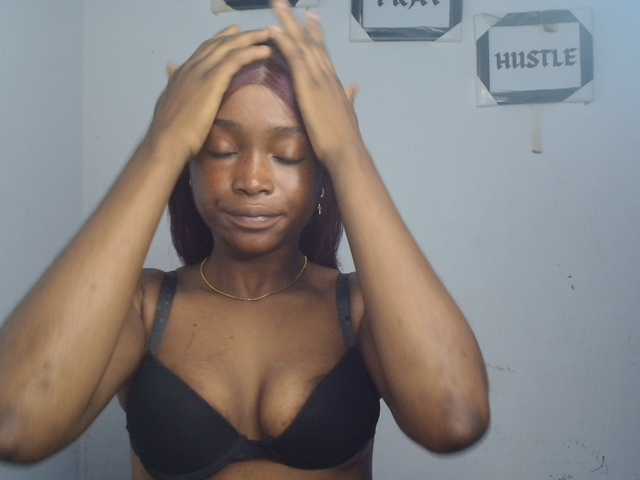 Naughty-choco live cam on BongaCams