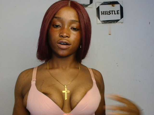 Naughty-choco live cam on BongaCams