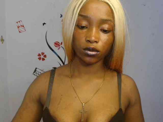 Naughty-choco webcam