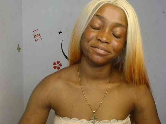 Naughty-choco webcam