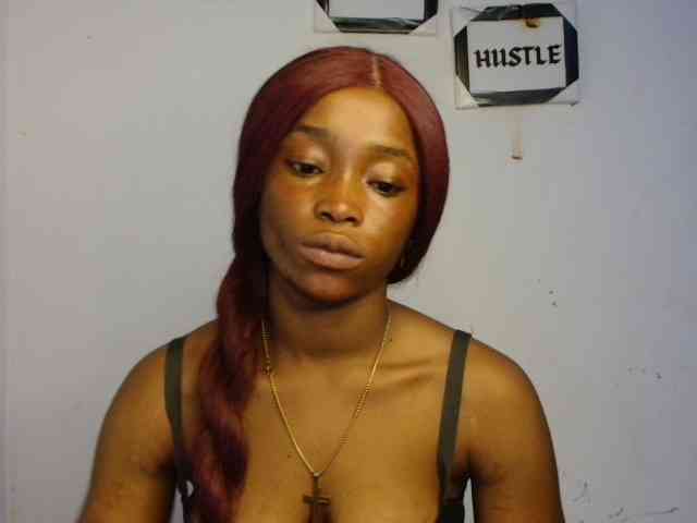 Naughty-choco webcam