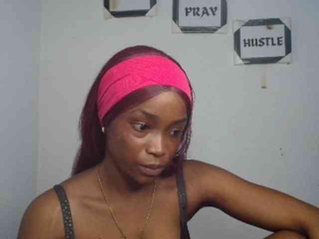 Naughty-choco webcam
