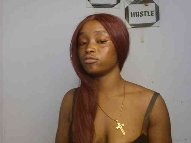 Naughty-choco webcam