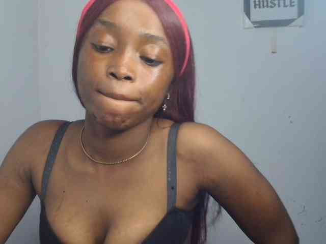 Naughty-choco webcam