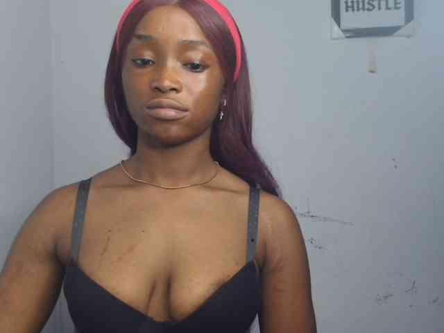 Naughty-choco webcam