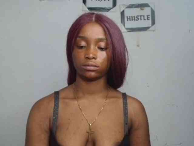Naughty-choco webcam