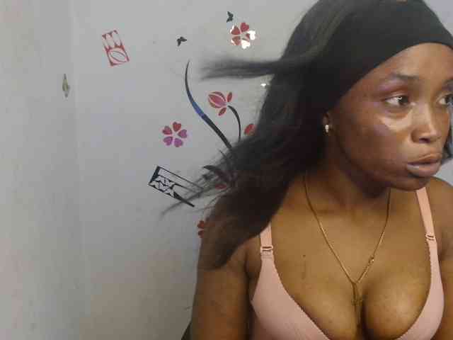 Naughty-choco webcam