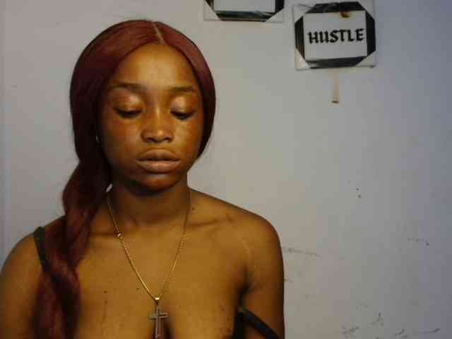 Naughty-choco webcam