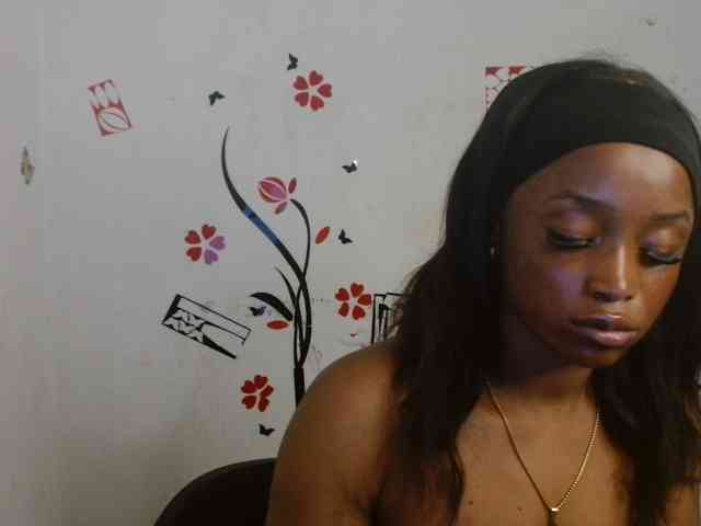 Naughty-choco webcam