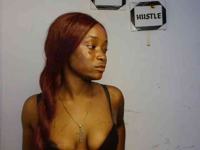 Naughty-choco webcam