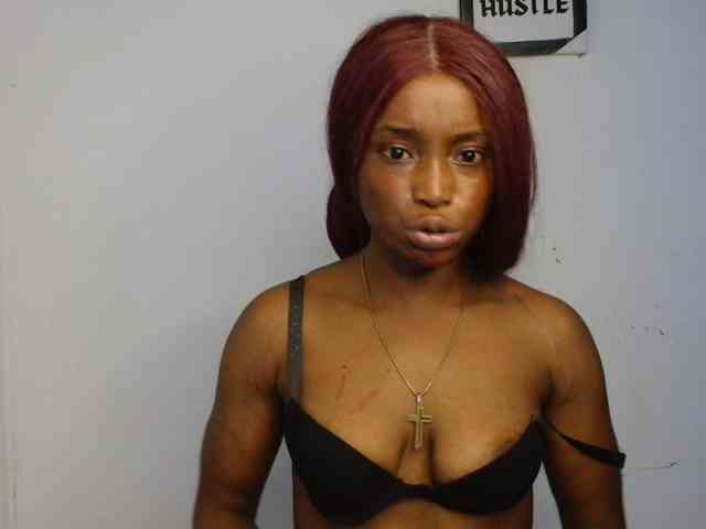 Naughty-choco webcam