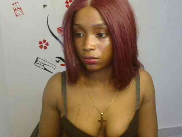 Naughty-choco's cam show statistics and live stream