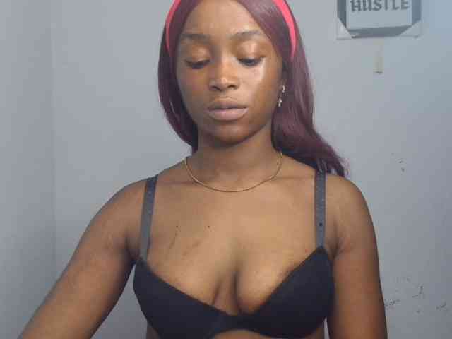 Naughty-choco webcam