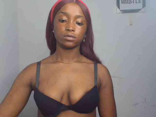 Naughty-choco webcam