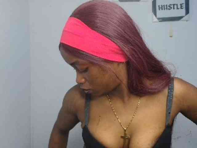 Naughty-choco webcam