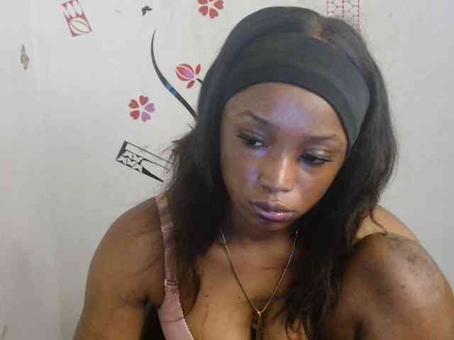 Naughty-choco webcam