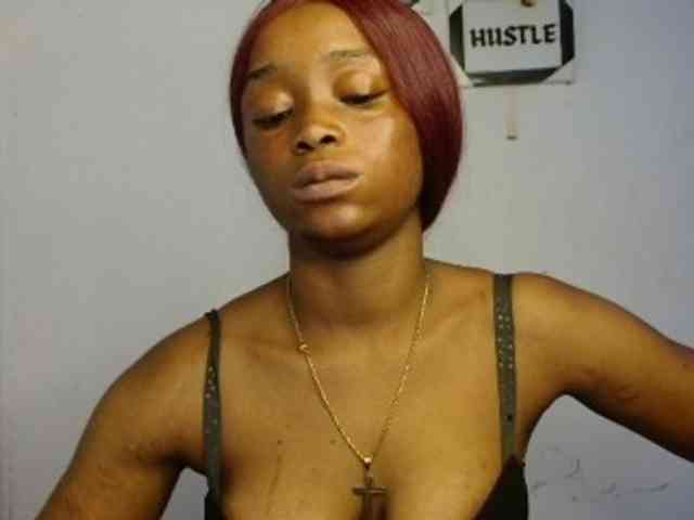 Naughty-choco webcam