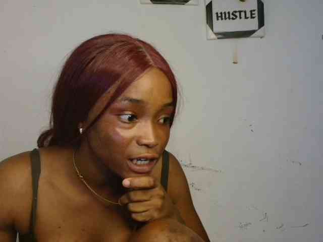 Naughty-choco webcam