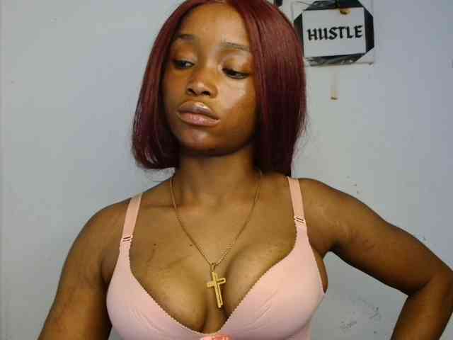 Naughty-choco webcam